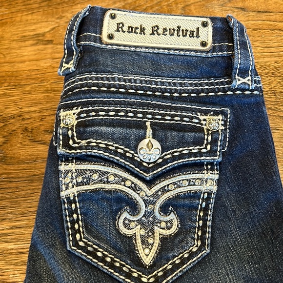 Surprising Cheap Rock Revival Jeans Images